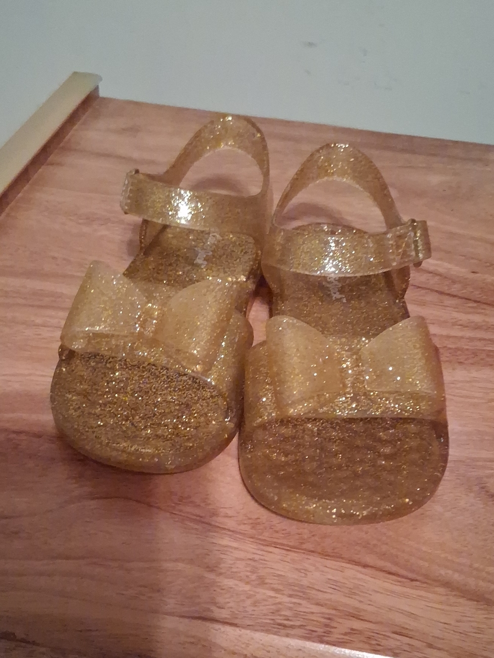 Cat & Jack Gold Glitter Bow Jelly Sandals